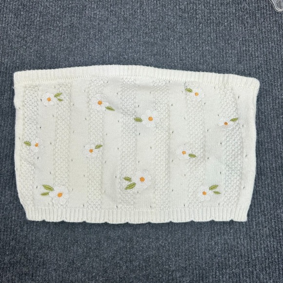 Forever 21 Tops - Forever 21 Women's White Sweater‎ Tube Top Small Embroidered Daisies - New